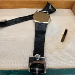 WOMEN'S LEATHER