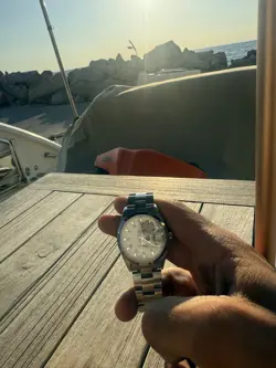 VINTAGE ROLEX BRANDED WATCH / ROMAN NUMERALS