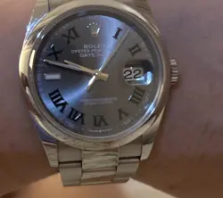 ROLEX DATEJUST 36MM WITH BOX AND DOCUMENTS