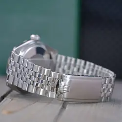 FLUTED WATCH