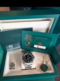 ROLEX SUBMARINER 124060 41MM STAINLESS STEEL 'NO DATE' BRAND NEW AUGUST 2025