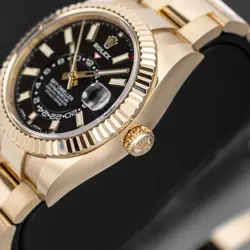 GOLD OYSTER BRACELET