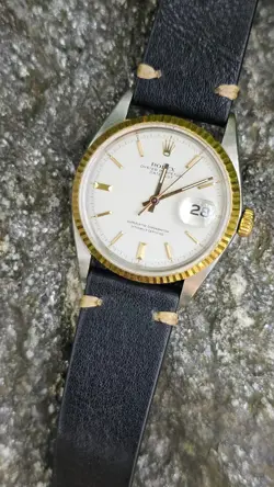 AUTOMATIC WATCH