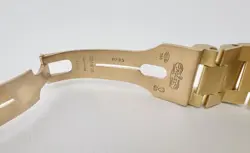 CHAMPAGNE