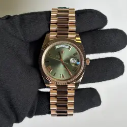 ROLEX DAY-DATE 40MM OLIVE DIAL WATCH 228235 ROSE GOLD