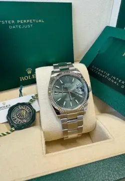 DATE JUST GREEN