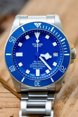 MADE BY ROLEX.