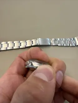 OYSTER PERPETUAL MID