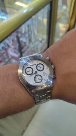 QUARTZ SWISS MADE
