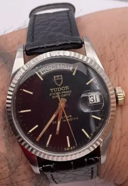 FACE WATCH FLUTED