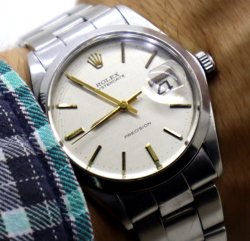 6694 WRIST WATCH