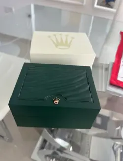 ROLEX SUBMARINER DATE 116610