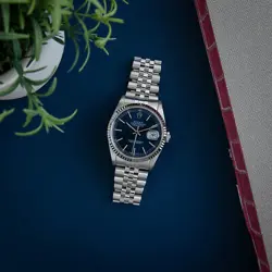 WRISTWATCH BLUE DIAL