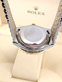 4CTTW WRISTWATCH
