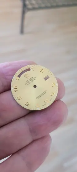 GOLD ARABIC NUMERALS