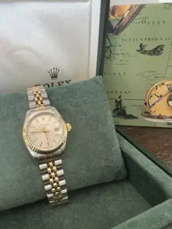 LADIES ROLEX OYSTER PERPETUAL DATEJUST WATCH  26MM SILVER