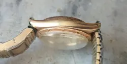 MAN'S WRISTWATCH