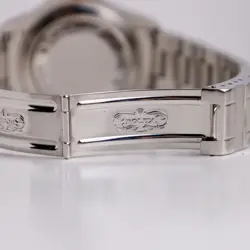 40MM Rolex Sea-Dweller 4000 Stainless Steel Watch 16600 Full Set