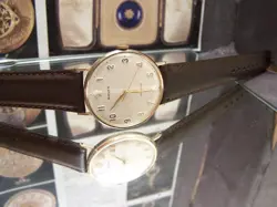 VINTAGE SOLID GOLD