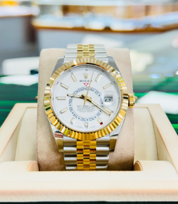 Rolex Sky-Dweller 326933 18K Yellow Gold /SS Jubilee Watch BOX/PAPERS UNWORN
