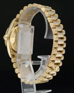 MINT Rolex 68278 Yellow Gold 31mm Midsize Champagne Diamond Lady President Watch