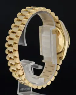 MINT Rolex 68278 Yellow Gold 31mm Midsize Champagne Diamond Lady President Watch