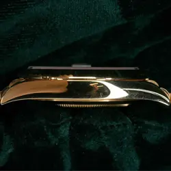 GOLD FLUTED PRESIDENT