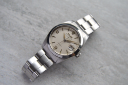 WATCH 5700