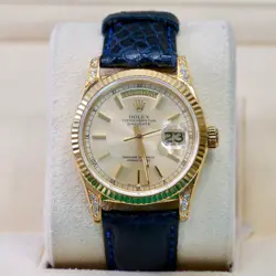 DIAL DIAMONDS LEATHER