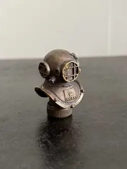 HELMET CAP PILL
