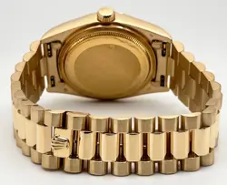 LINEN DIAL 18K
