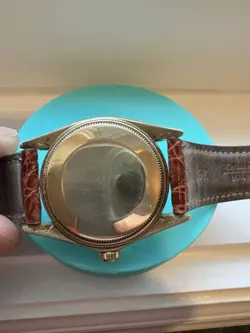GOLD WATCH 34MM