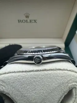 COMPLETE SET WATCH