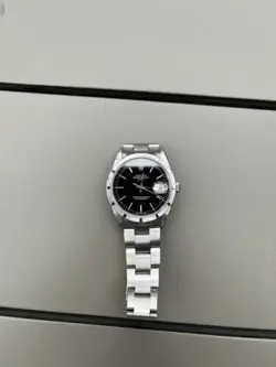 ROLEX OYSTER PERPETUAL DATE 15210