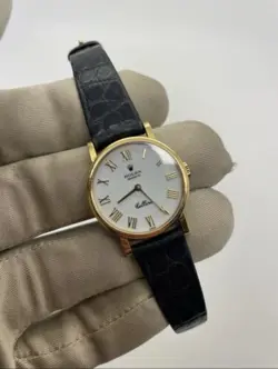 GOLD MECHANICAL WATCH