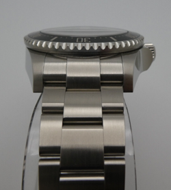DIAL 44MM WATCH