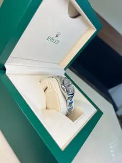 Rolex Oyster Perpetual 31 Silver & Pink Dial (2018 Full Set) 177200