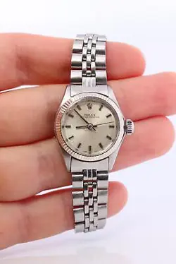 WATCH. 14K