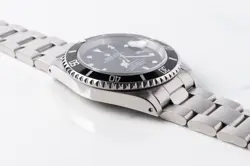 1999 Rolex Submariner 16610 SWISS Only with Box and Papers