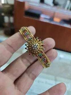 18KT VINTAGE