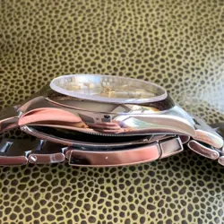 WRISTWATCH MINT