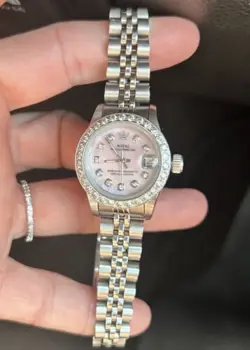 SILVER MOTHER OF