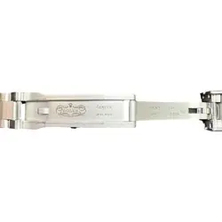 26 WRISTWATCH