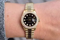 FACTORY DIAMONDS BLACK