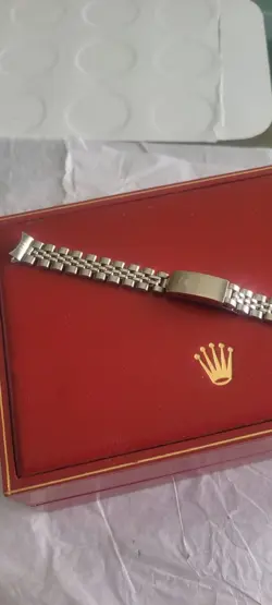 BRACELET LOOKS GREAT