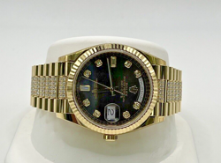 WITH DIAMOND SET