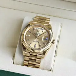 WATCH GOLD COLOR