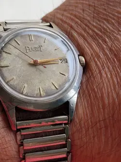 MADE WATCH GAY