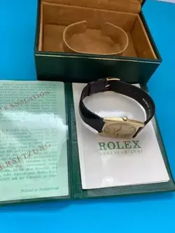 WATCH 14