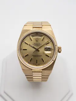 $30000 ROLEX OYSTERQUARTZ